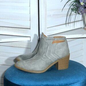 Qupid Ankle Cowboy Boots Leather Taupe Gray Block Heel Size 8
